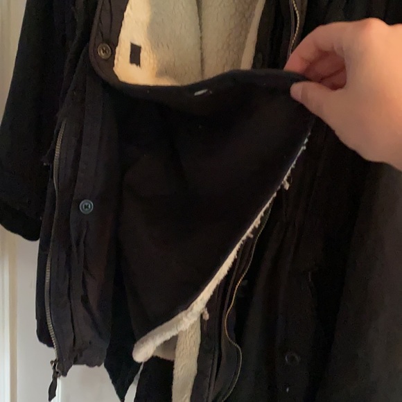 Gap black coat with removable inner lining! - Picture 4 of 6